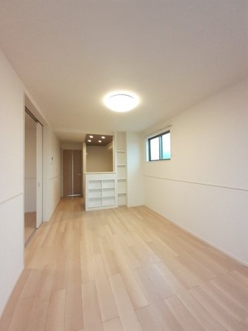 居室・リビング　使いやすい居間です