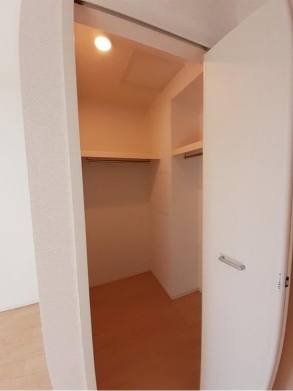 収納　図面と現状に相違がある場合には現状を優先