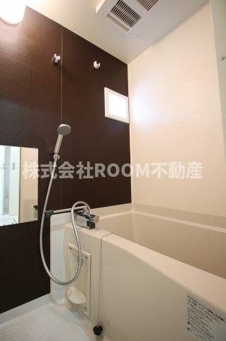 バス・シャワールーム　お風呂で日々の疲れを落としましょう