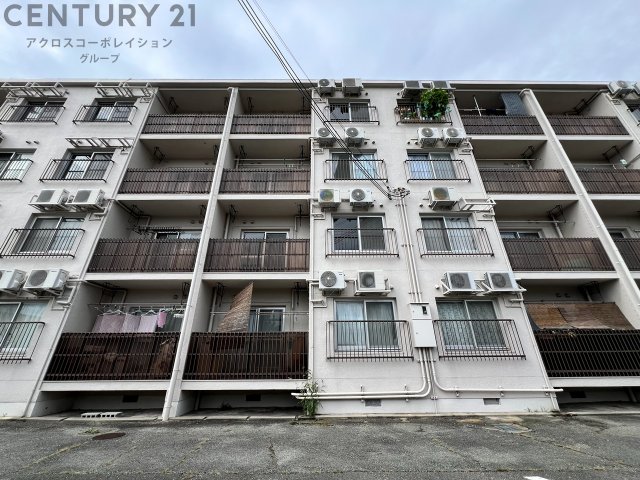 建物外観　敷地内に駐車場・駐輪場あります！