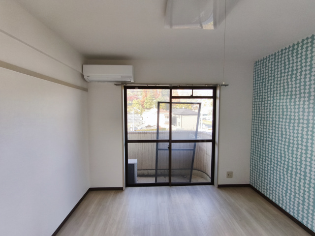 居室・リビング　画像は３０６号室です。