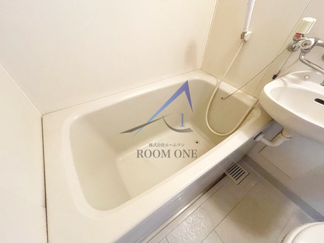 バス・シャワールーム　お風呂です。