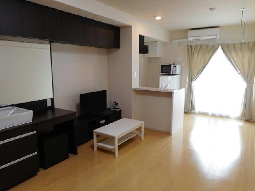 居室・リビング　窓側