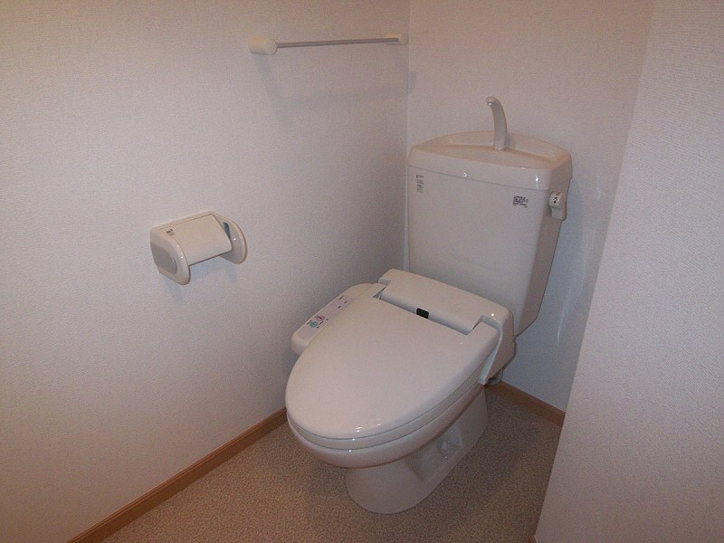 トイレ　ウォッシュレット付