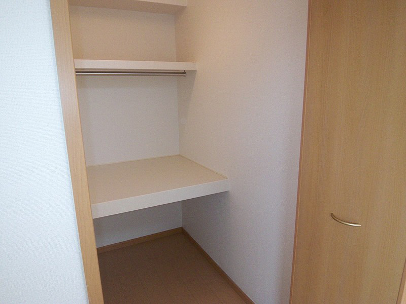 収納　ウォークインクローゼット