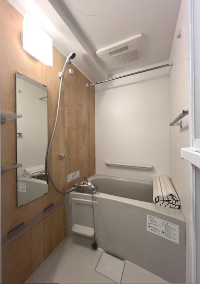 バス・シャワールーム　★ゆったりとできる広さの浴槽★