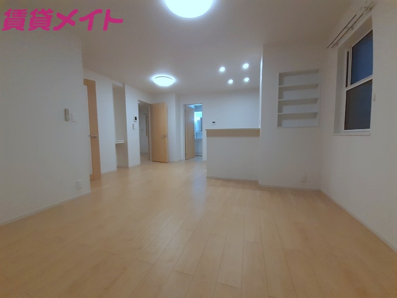 居室・リビング　同型反転タイプ画像