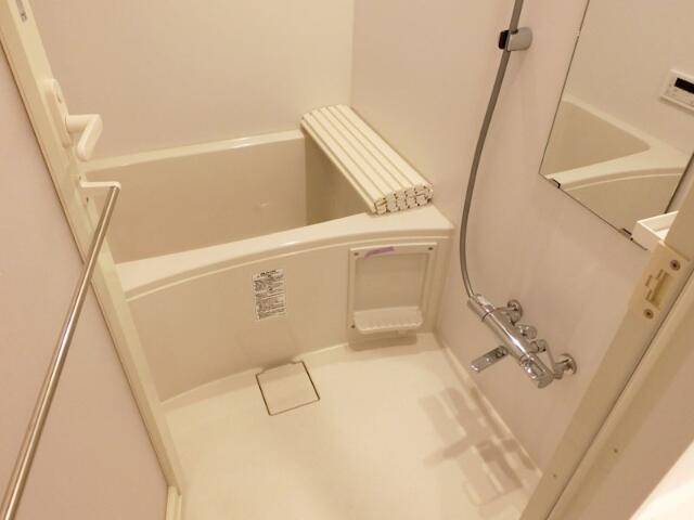 洗面設備　追焚機能付きです