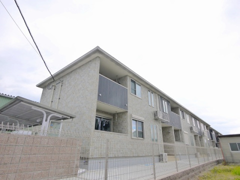 建物外観　落ち着いた雰囲気の外観です