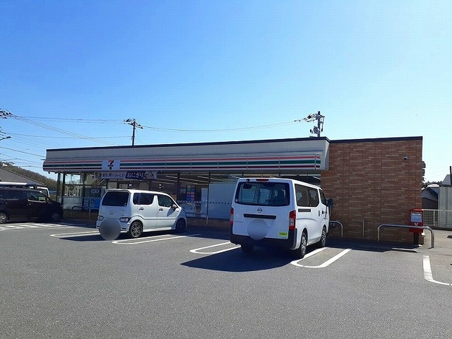 コンビニ　セブンイレブン木更津請西平川店（コンビニ）まで110m