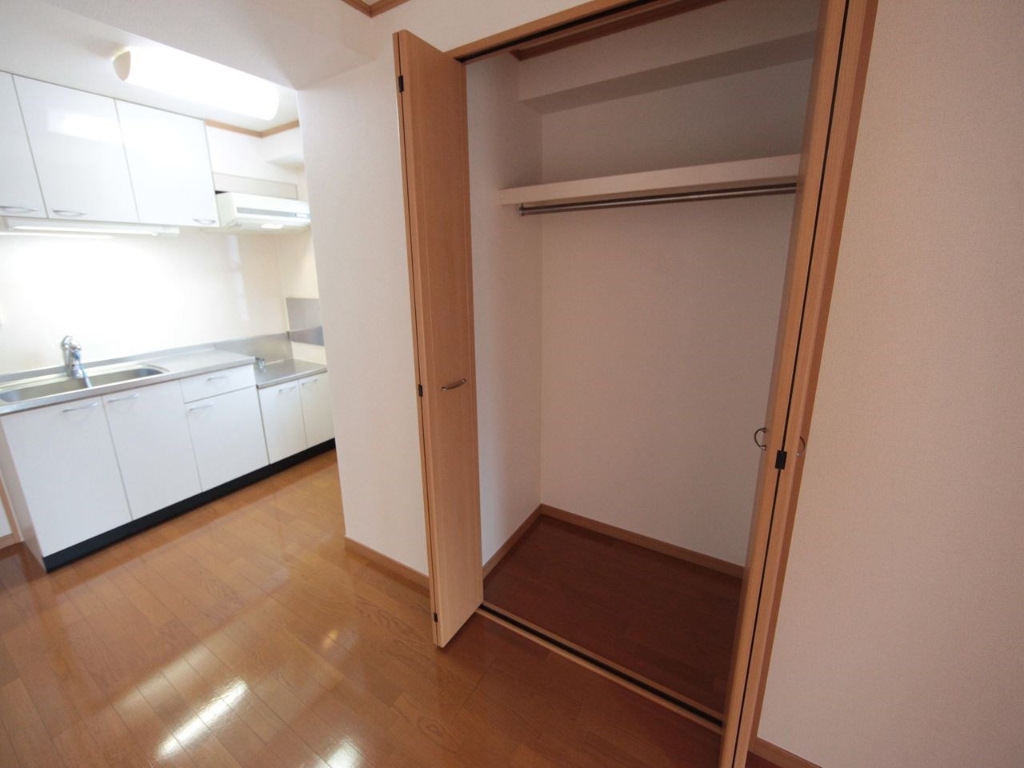 収納　クローゼット（収納充実してます）