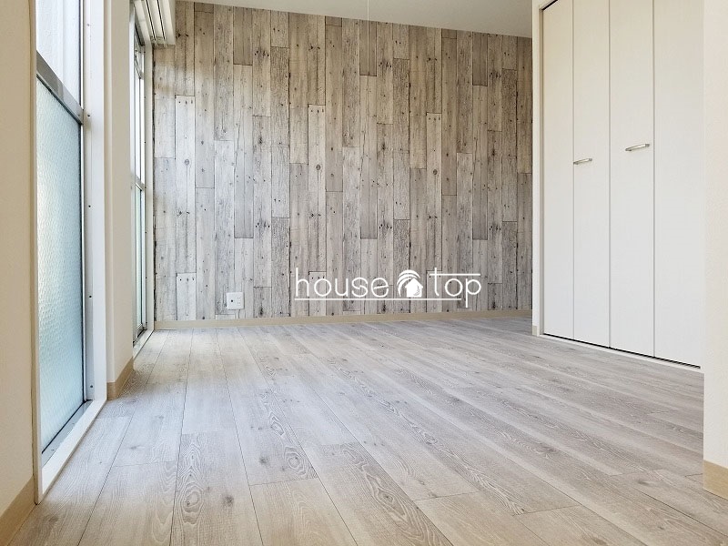 居室・リビング　壁紙はオシャレなアクセントクロス！