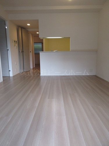 居室・リビング　※別号室参考写真