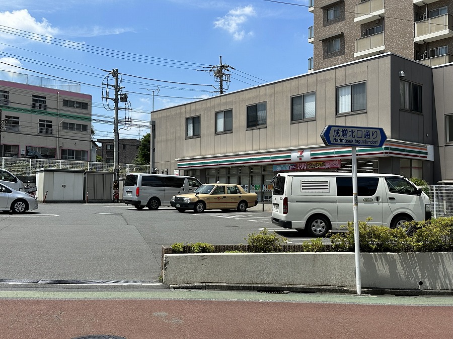 コンビニ　セブンイレブン 板橋成増3丁目店（コンビニ）まで143m