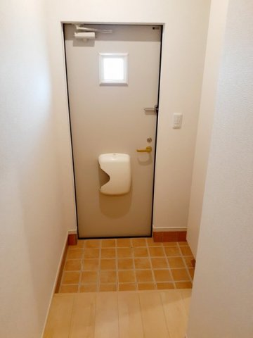 玄関　シューズボックス付きの玄関です★
