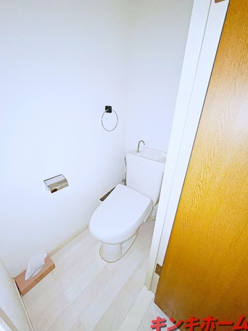 トイレ　写真は別のお部屋です。※現況を優先します