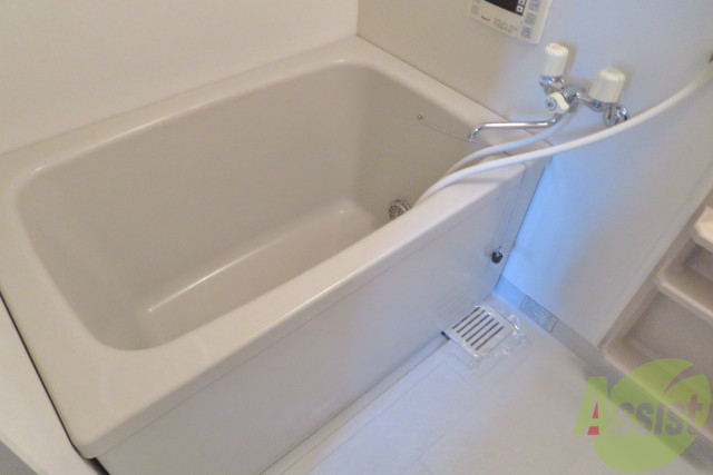 バス・シャワールーム　バスルームはこちらです。一日の疲れをここで癒して下さい。