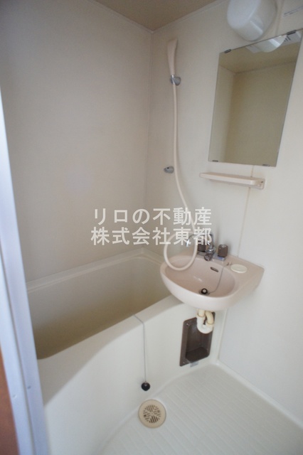 バス・シャワールーム　清潔感のある一体型のバスルームです☆