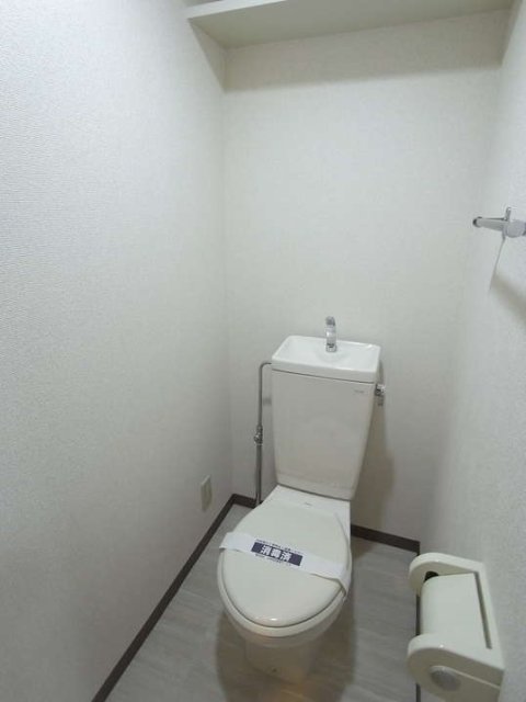 トイレ　落ち着いたトイレです