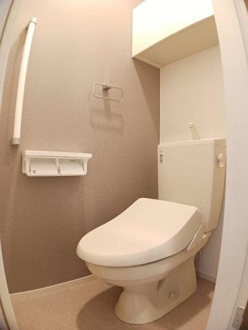 トイレ　清潔感のあるトイレです