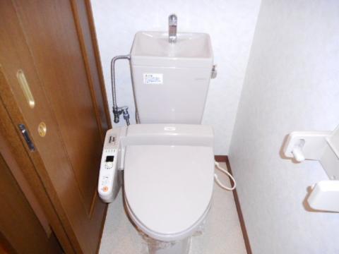 トイレ　シャワー付トイレ