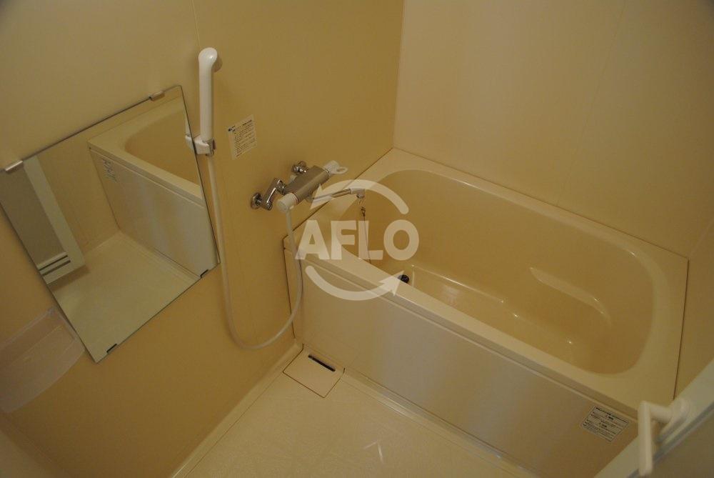 バス・シャワールーム　KDX堺筋本町レジデンス　浴室換気乾燥暖房機付バスルーム