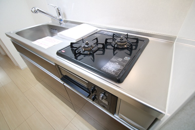 キッチン　※別号室のお写真のため現況優先