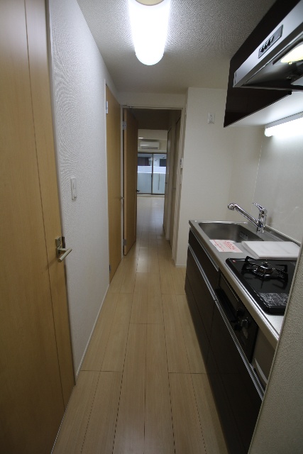 玄関　※別号室のお写真のため現況優先