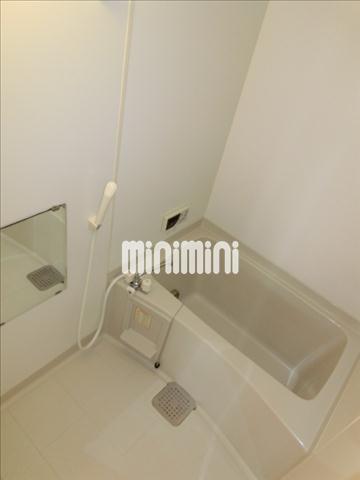 バス・シャワールーム　１日の疲れが癒される浴室