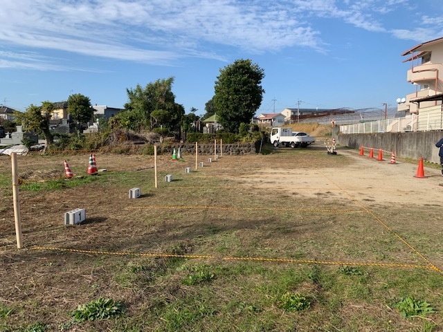 駐車場　敷地外駐車場