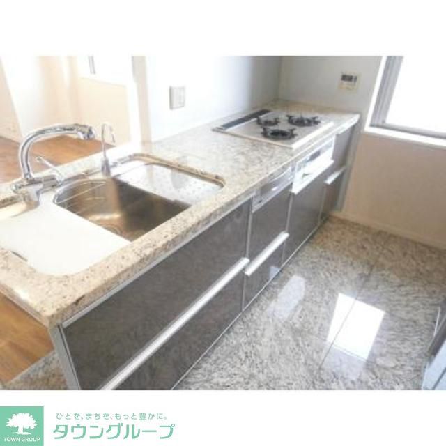 キッチン　※写真は同タイプ住戸です。