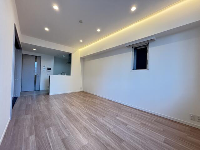 居室・リビング　※現況優先。