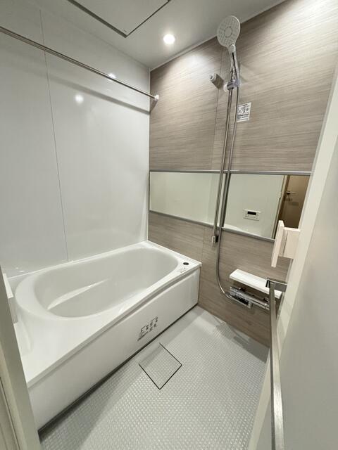 バス・シャワールーム　※現況優先。