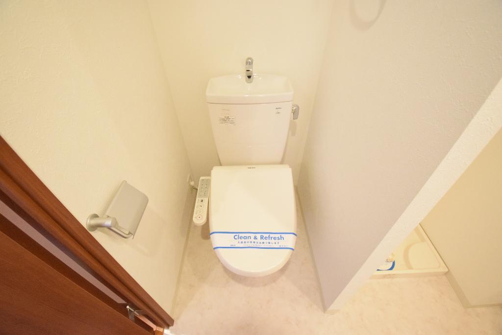 トイレ　シャワー付トイレ