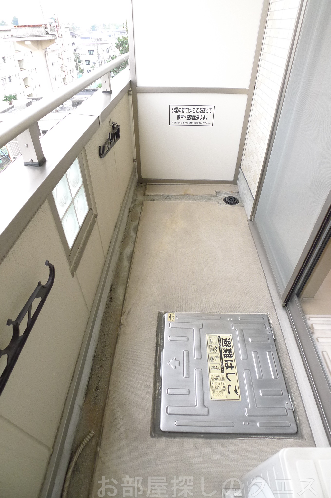 バルコニー　（写真は同仕様反転）