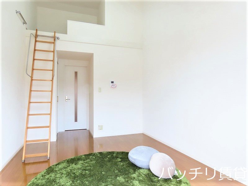 居室・リビング　同型イメージの為、現状を優先致します。