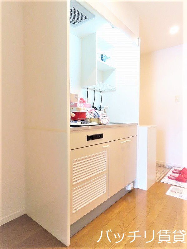 キッチン　同型イメージの為、現状を優先致します。