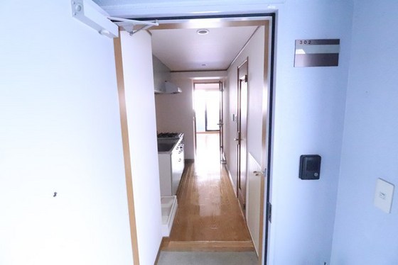 玄関　※別部屋の写真です