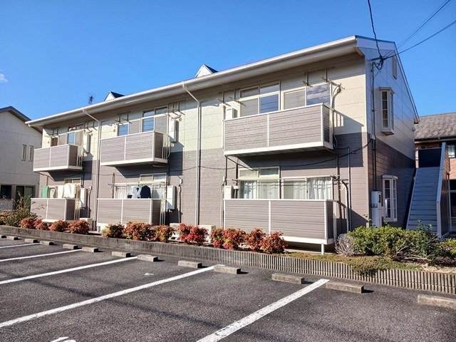 建物外観　落ち着いた雰囲気の外観です