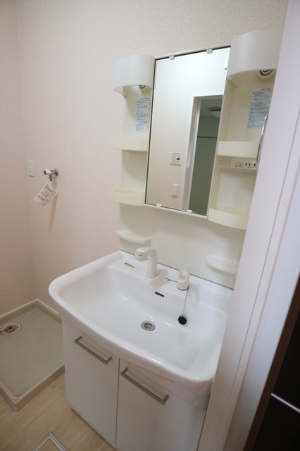 洗面設備　洗髪洗面化粧台