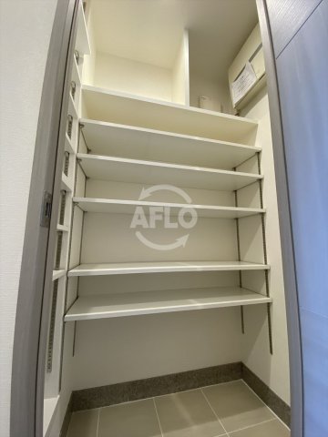 収納　アーバンエース五条公園パル　シューズボックス