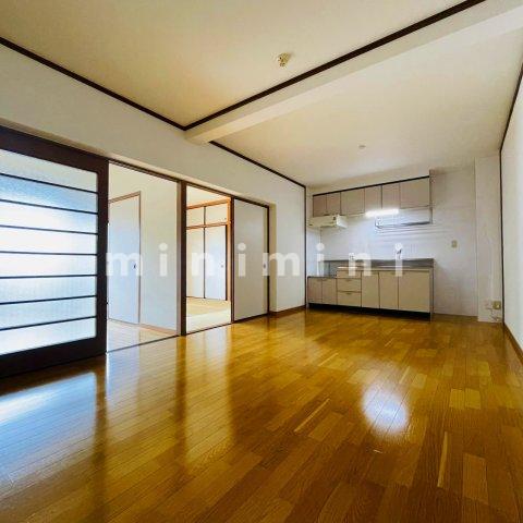 居室・リビング　※写真は別号室のものですので現状優先とさせていただきます