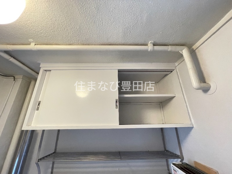 収納　別室同型写真