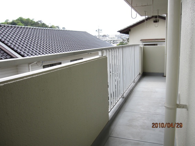 バルコニー　南面に3部屋面しています