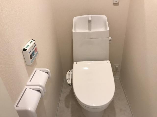 トイレ　シャワー付トイレ