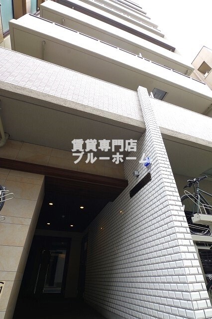 建物外観　鉄筋コンクリート造10階建て！