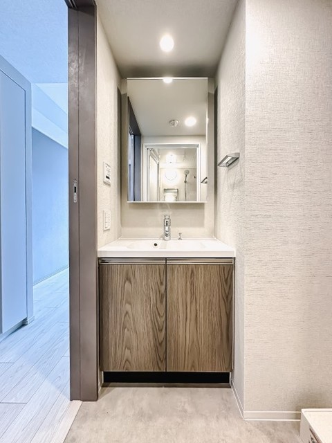 洗面設備　※写真は同タイプ住戸です。
