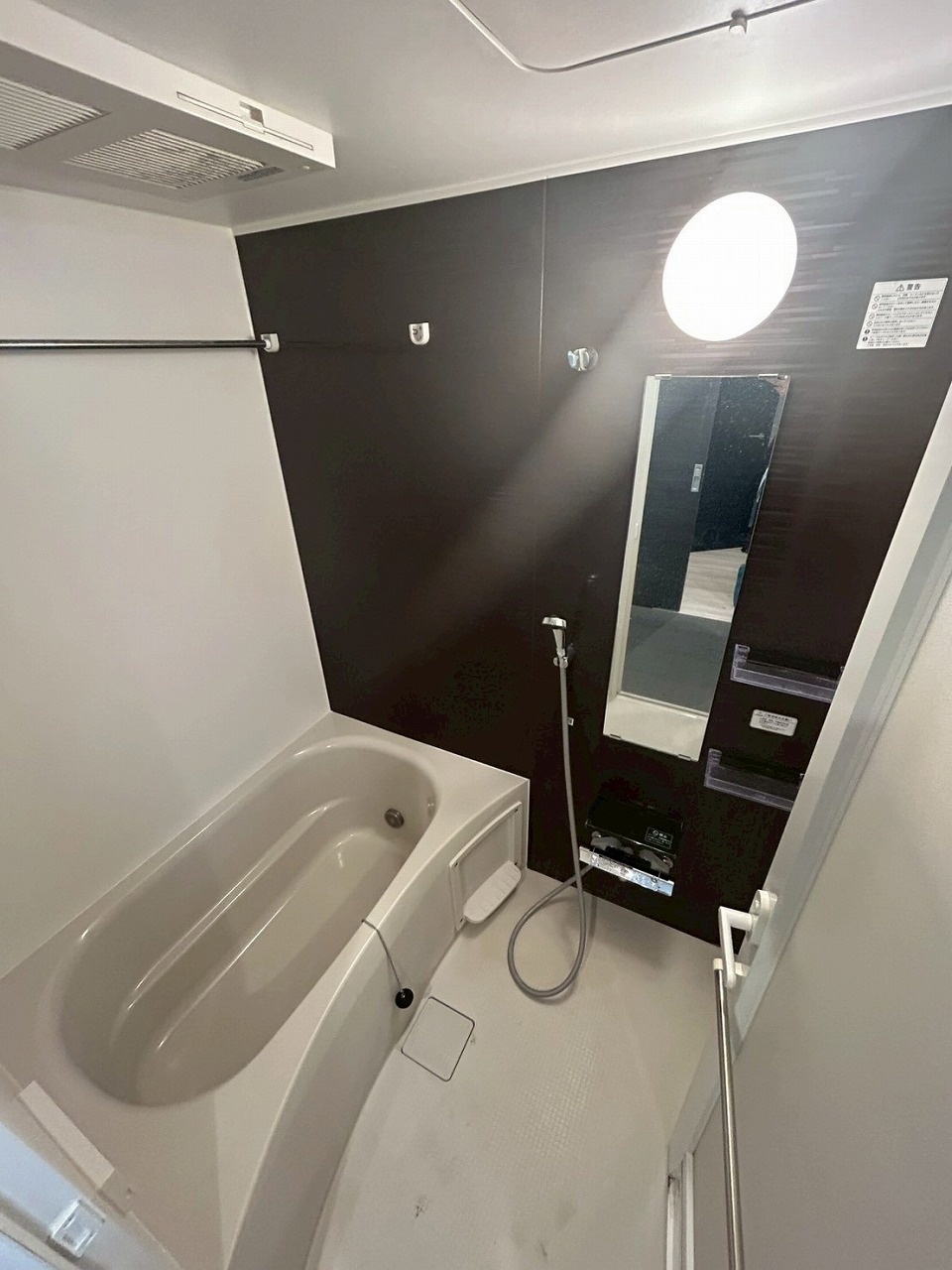 バス・シャワールーム　※同物件、別部屋の写真です。