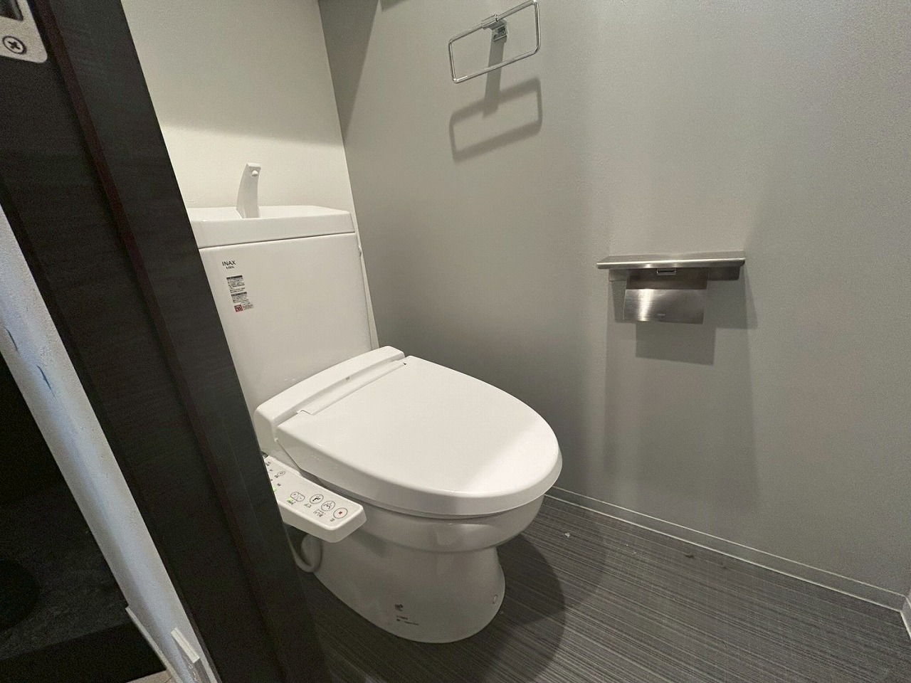 トイレ　※同物件、別部屋の写真です。