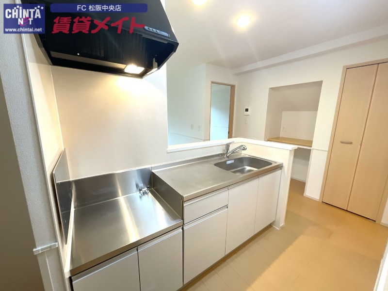 キッチン　同型参考写真